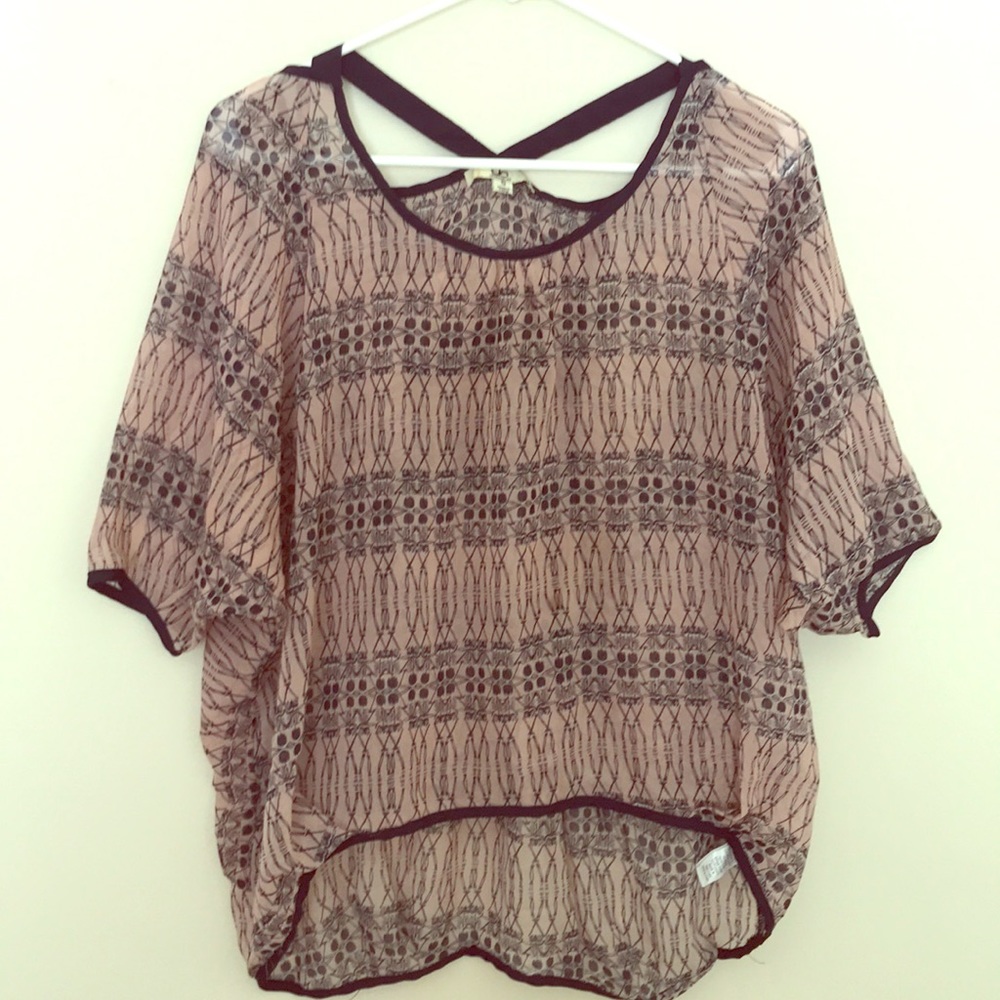 Secret skeleton pattern blouse